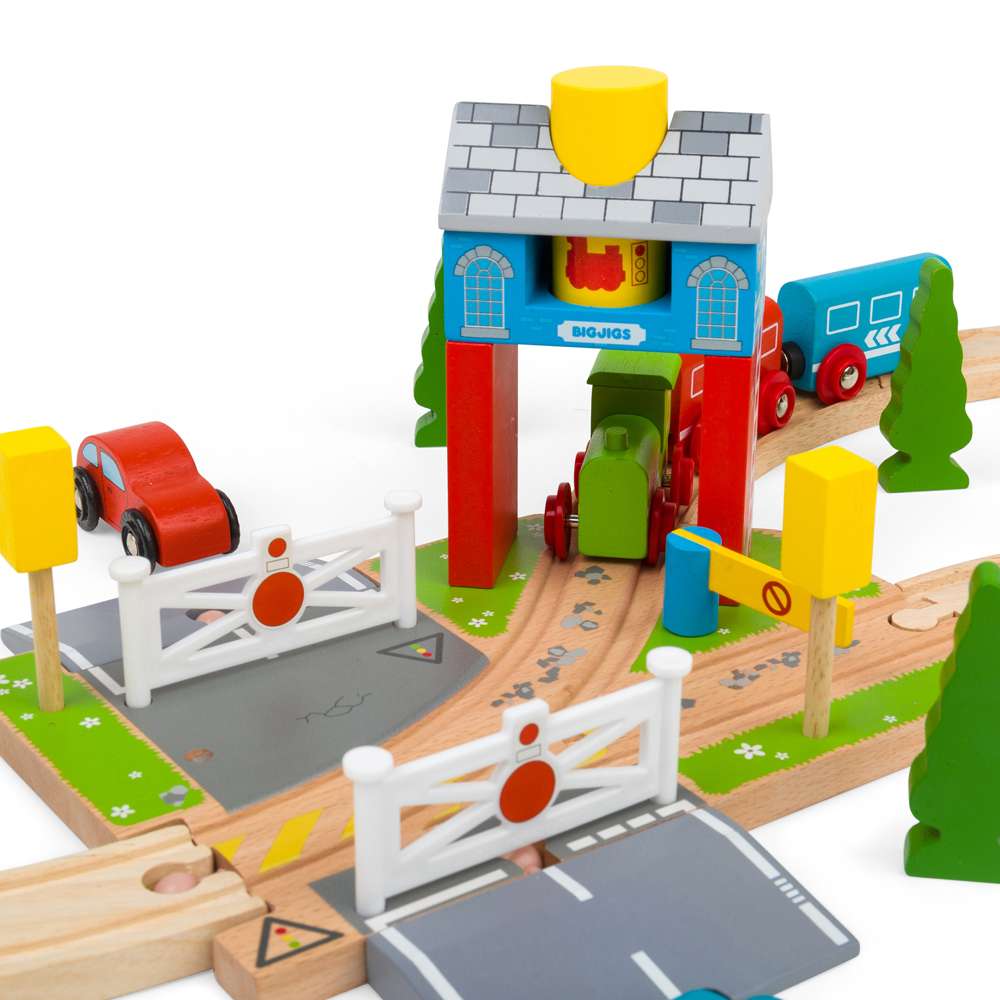 Wooden Signal Box – Toy Train Accessory, Railway Safety, Compatible Tracks