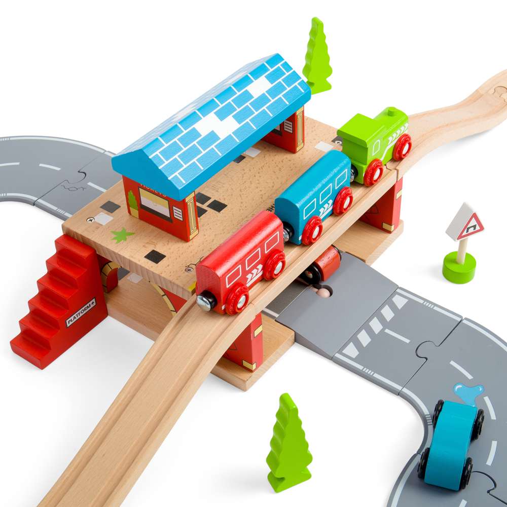 London Overground Station Wooden Train Toy – Compatible with Train Sets