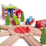 8 Way Wooden Train Turntable – Compatible with Bigjigs Rail Tracks