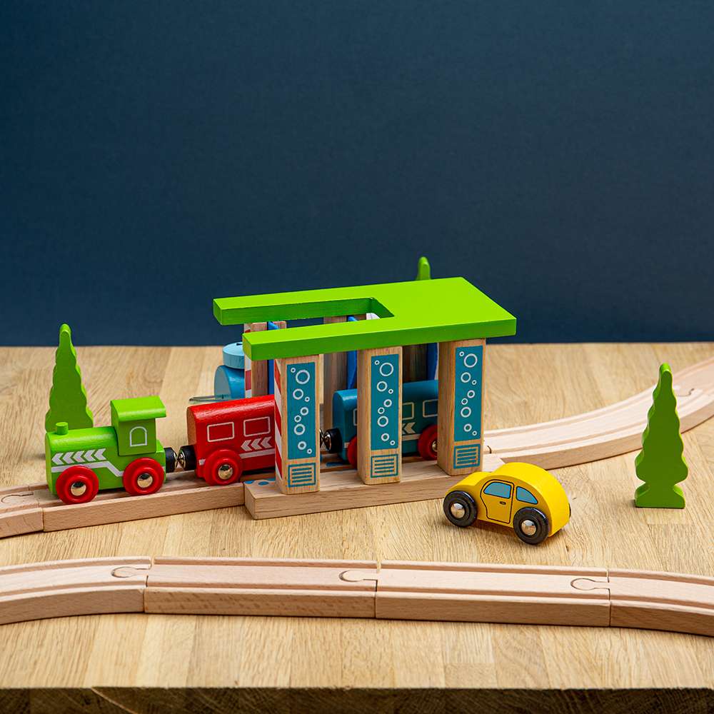 Wooden Train Washer – Toy Train Accessory for Wooden Railway Sets