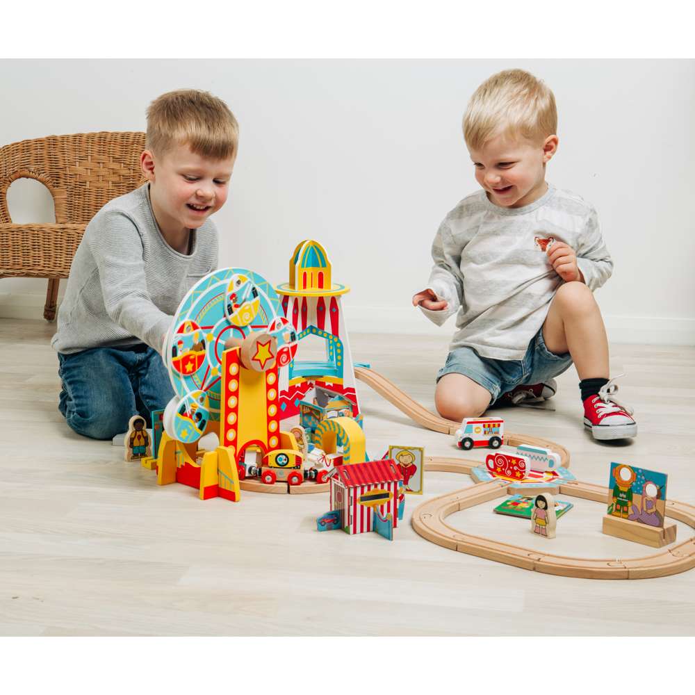 Ferris Wheel Wooden Train Tunnel – Fun Fair Railway Accessory for Kids