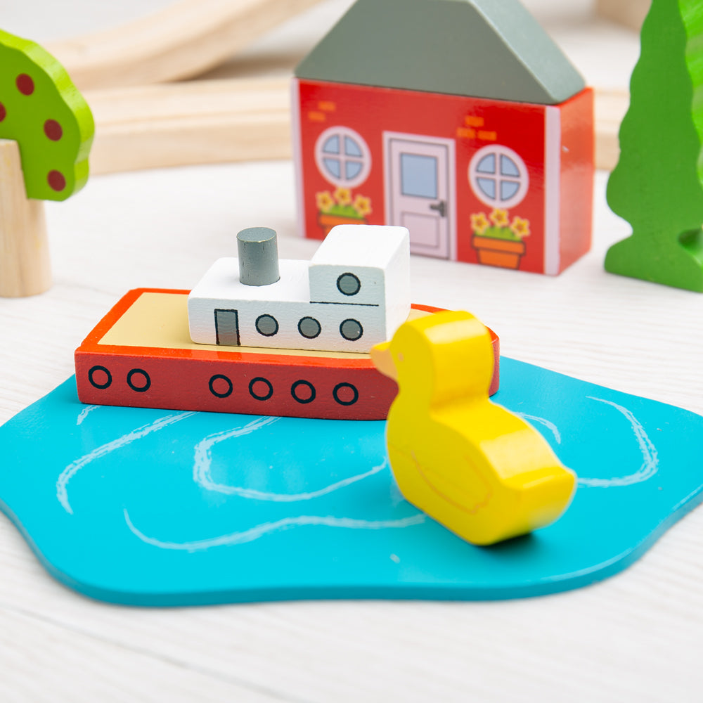 Bigjigs Toys BJT015 Town and Country Train Set
