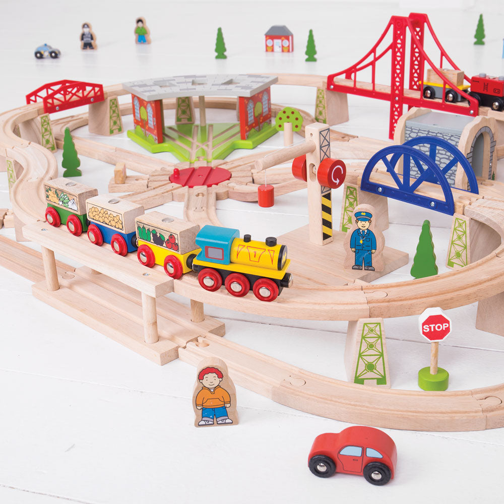 Bigjigs Toys BJT017 Freight Train Set