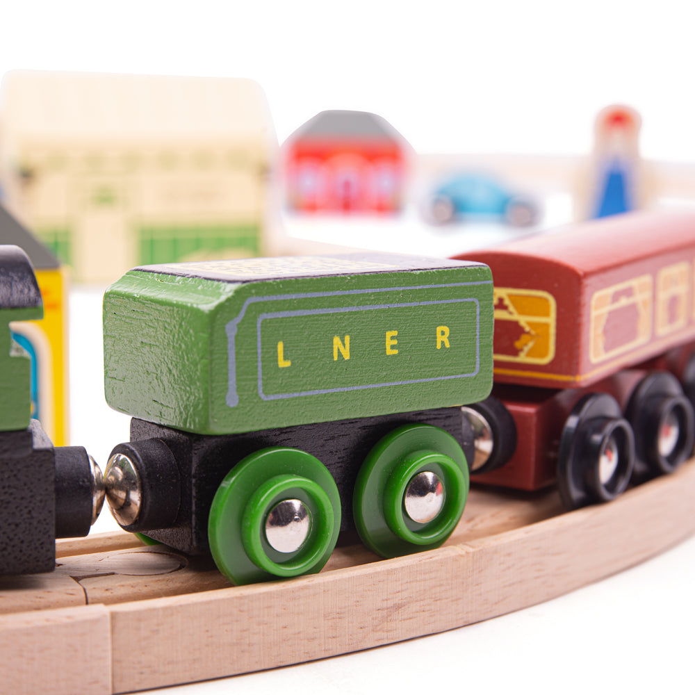 Bigjigs Toys BJT026 Heritage Collection Flying Scotsman Train Set