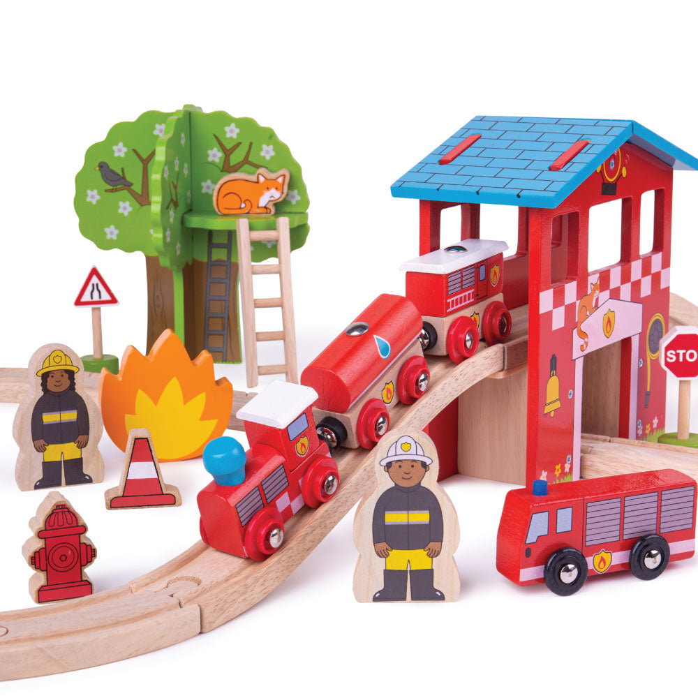 Fire Station Train Set | Wooden Train Sets | Bigjigs Rail – BigjigsRail.com