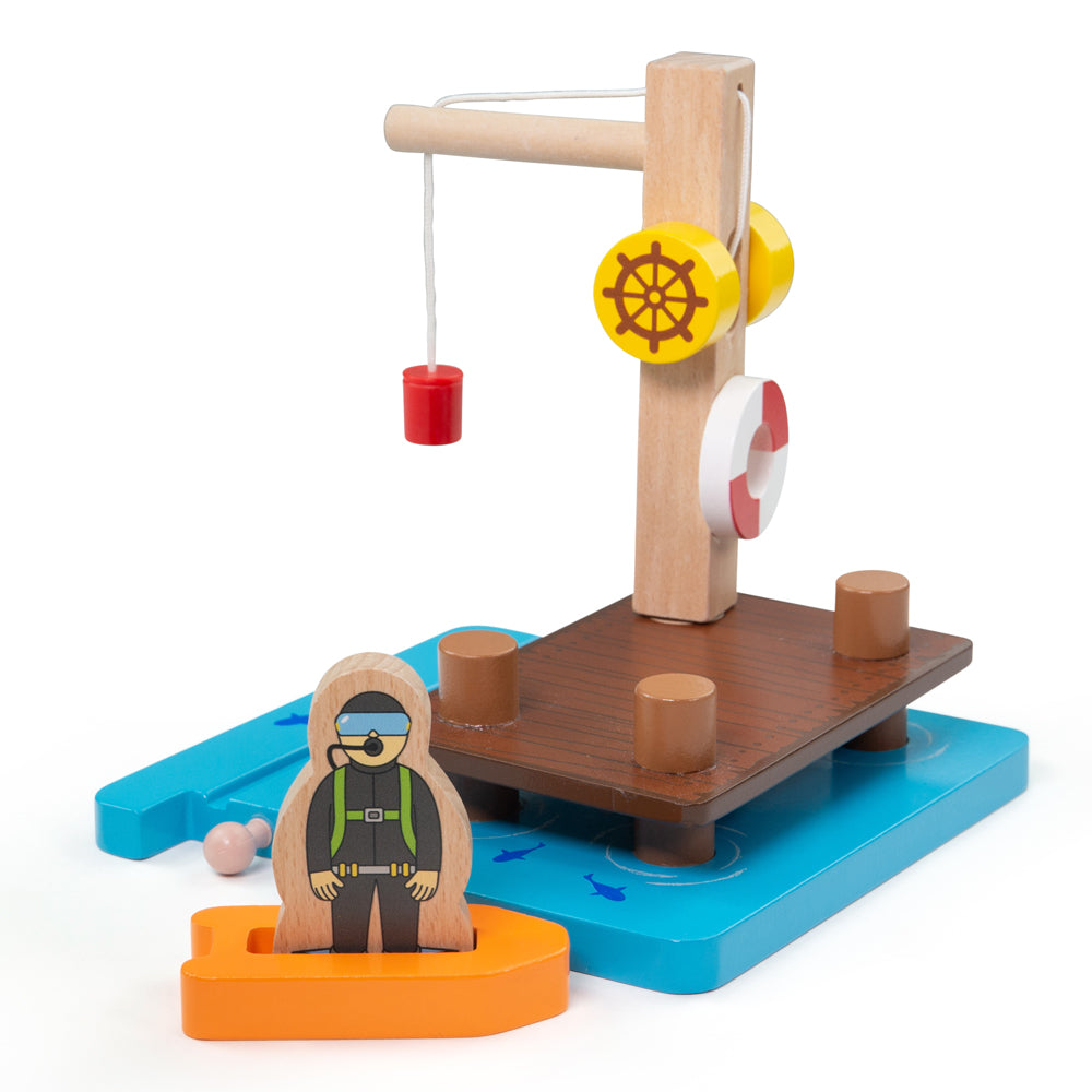 Bigjigs Toys BJT074 Crane Dock, Diver & Dinghy