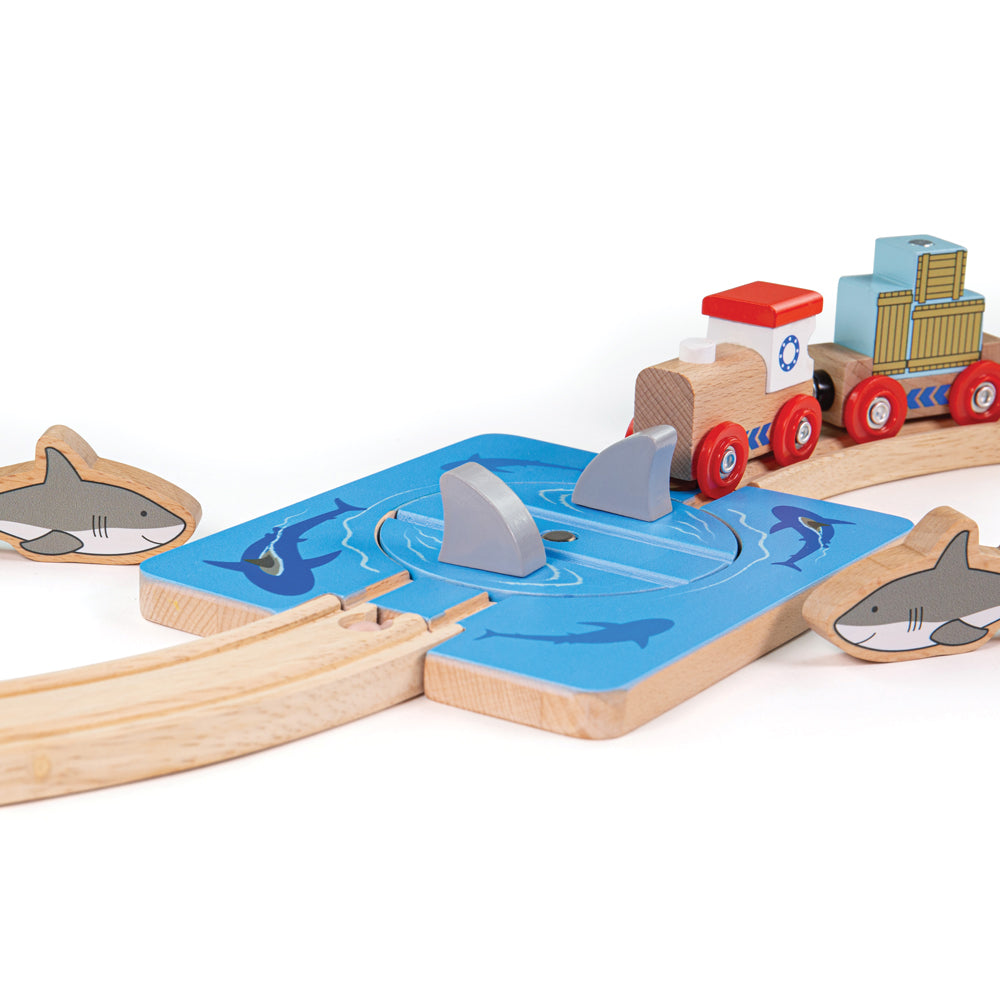 Bigjigs Toys RTBJT176 Shark Attack Track