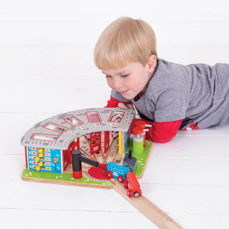 Bigjigs Toys BJT192 Five Way Engine Shed