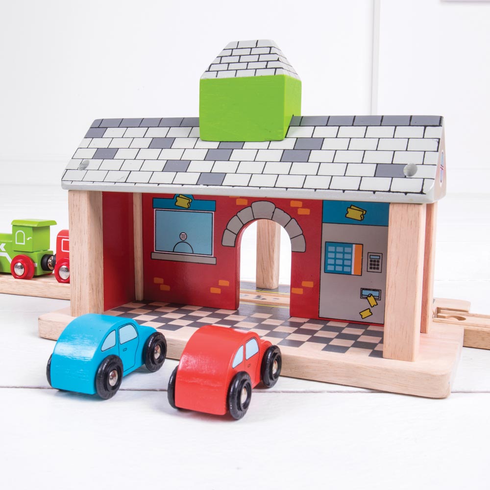 Bigjigs Toys BJT215 Railway Station