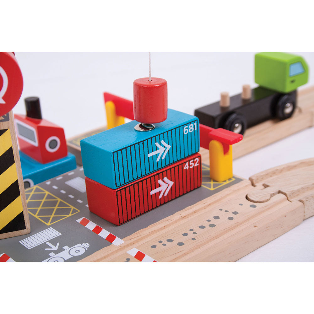 Container Shipping Yard | Wooden Train Accessories | Bigjigs Rail ...